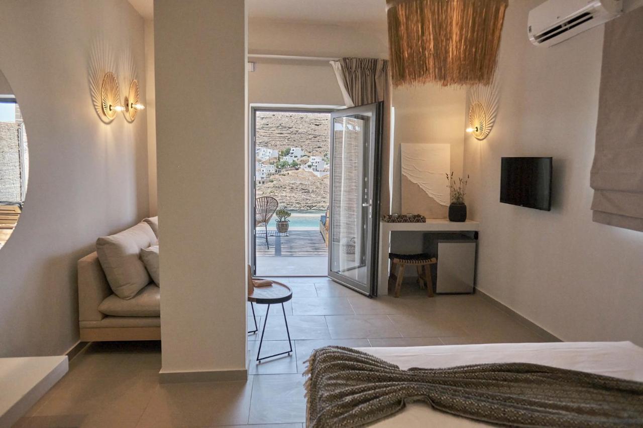 Amal Kythnos Suites Exterior photo