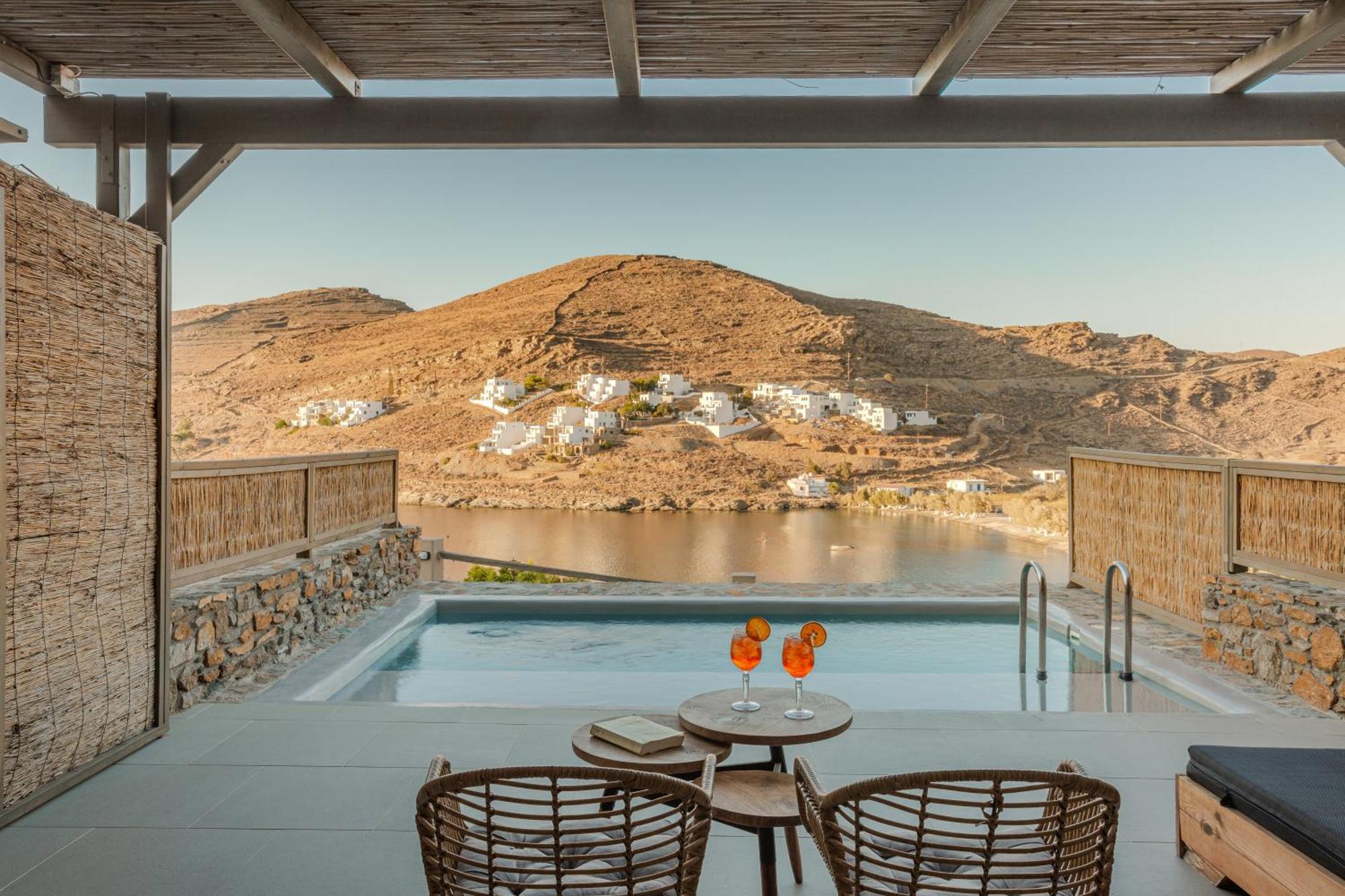 Amal Kythnos Suites Exterior photo