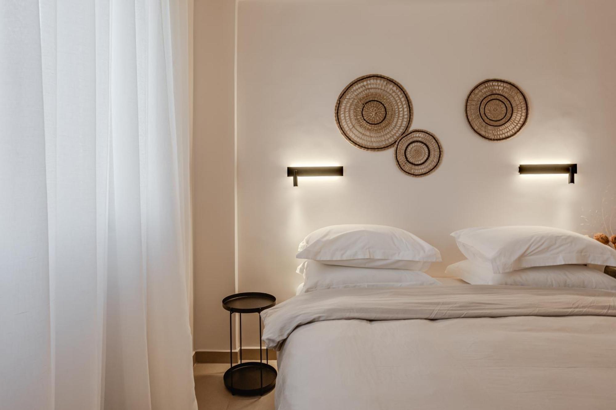 Amal Kythnos Suites Exterior photo