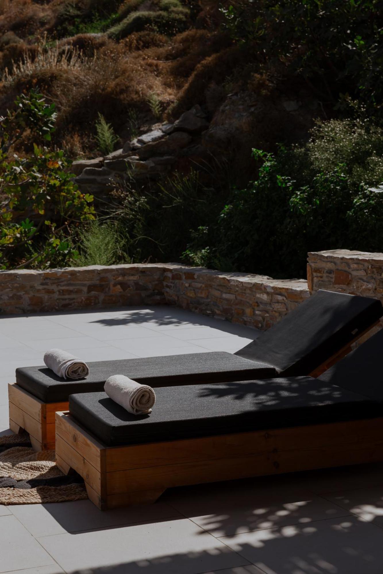 Amal Kythnos Suites Exterior photo